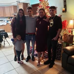 Meet your Posher, Dennis